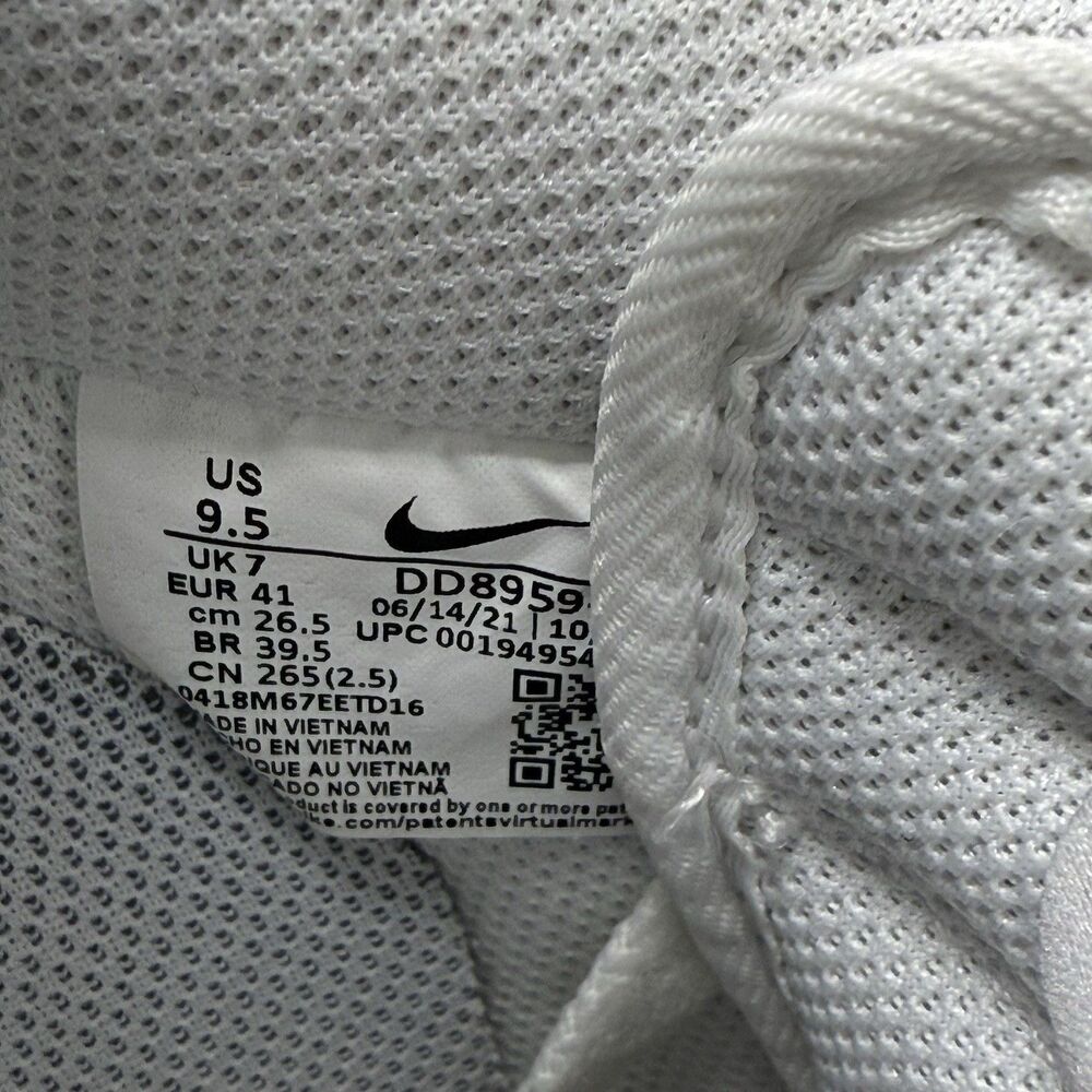 Nike Air Force 1 '07 Low Womens 9.5 Triple White Leather Athletic Shoes Sneakers - Picture 13 of 16